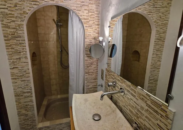 Loft Art Deco Terrasse Verriere Clim Lit King Size * Digne-les-Bains