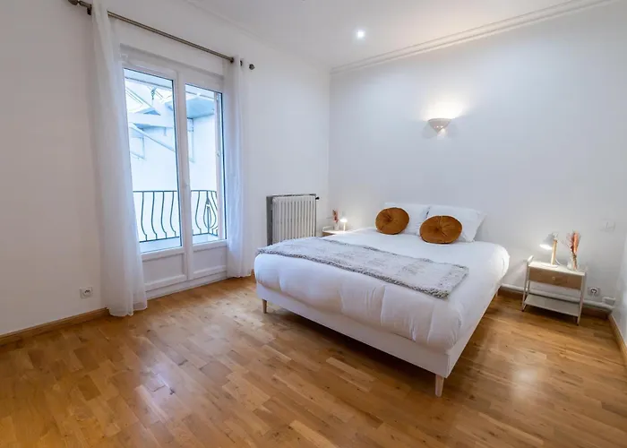 Apartment Loft Art Deco Terrasse Verriere Clim Lit King Size Digne-les-Bains