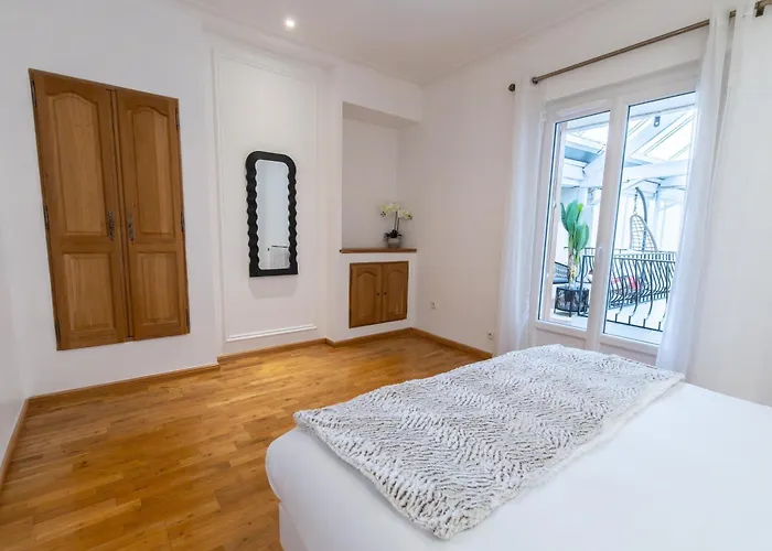 Loft Art Deco Terrasse Verriere Clim Lit King Size Digne-les-Bains